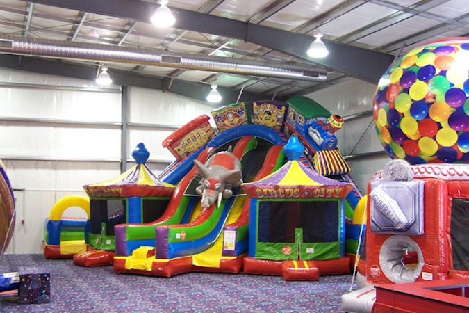 birthday-party-indoor-inflatable-jumping-party-bounce-play-jump