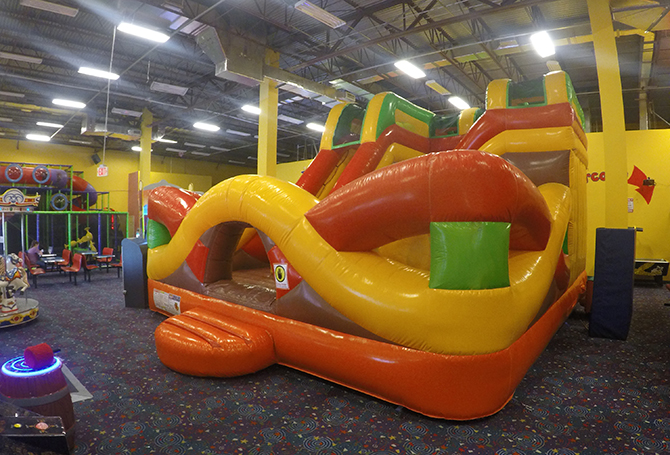 birthday-party-indoor-inflatable-jumping-party-bounce-play-jump