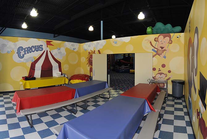 jump zone party play center